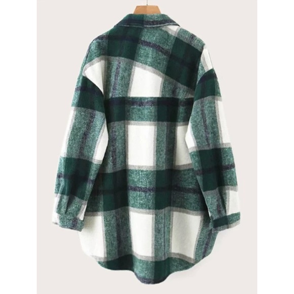 PLUS Plaid round hem shacket button up jacket - Picture 2 of 15